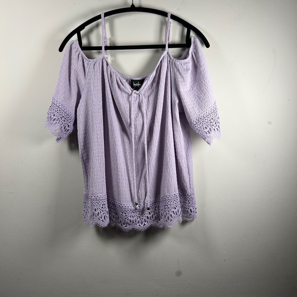 by & by Cold Shoulder Blouse Womens XL Lavender Y2K Crochet Lace Trim Top BoHO